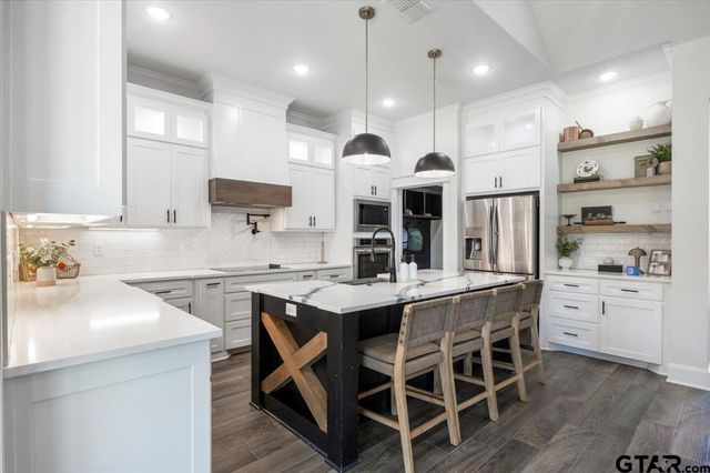 12432 Maplewood Dr, Lindale, TX 75771