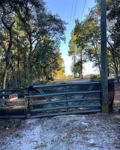 401 DUMBARTON AVENUE, Pomona Park, FL 32181