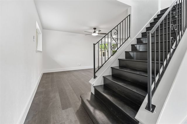 220 Robert Street, Burleson, TX 76028
