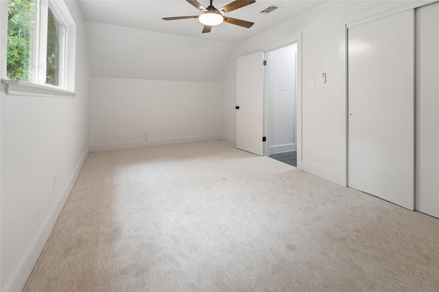 220 Robert Street, Burleson, TX 76028
