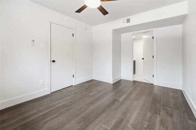 220 Robert Street, Burleson, TX 76028
