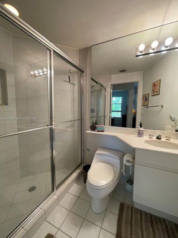 717 Crandon Blvd 408, Key Biscayne, FL 33149