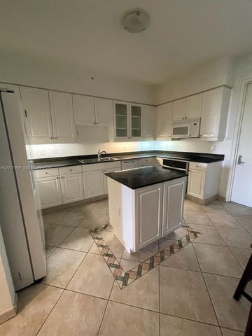 717 Crandon Blvd 408, Key Biscayne, FL 33149