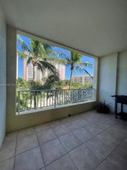 717 Crandon Blvd 408, Key Biscayne, FL 33149