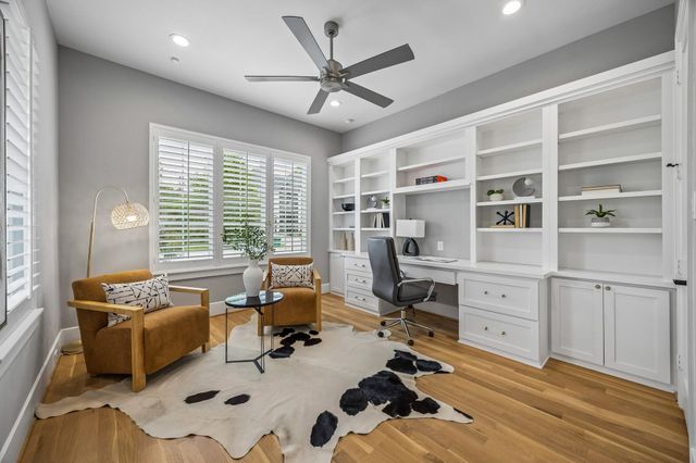 1723 Candlelight Lane, Houston, TX 77018