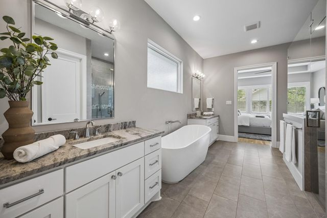 1723 Candlelight Lane, Houston, TX 77018