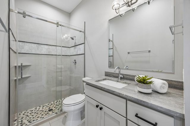 1723 Candlelight Lane, Houston, TX 77018