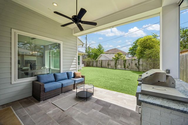 1723 Candlelight Lane, Houston, TX 77018