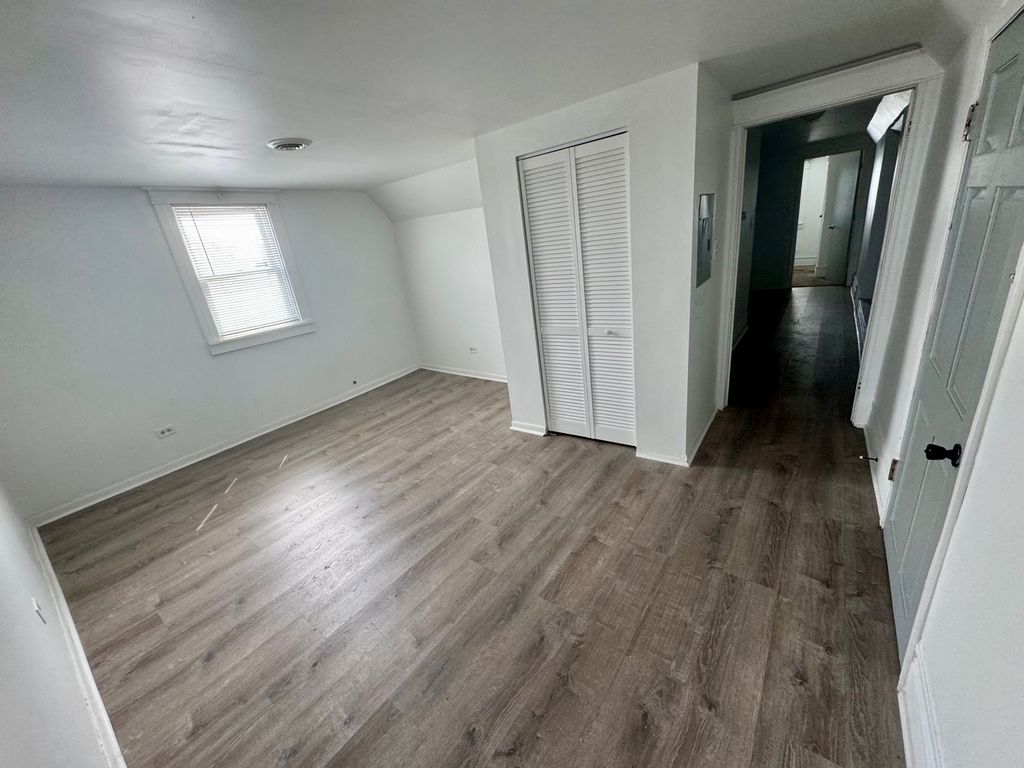 10550 S Ewing Avenue, Chicago, IL 60617 — photo 3