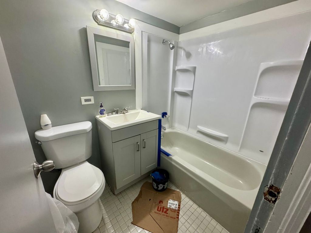 10550 S Ewing Avenue, Chicago, IL 60617 — photo 4