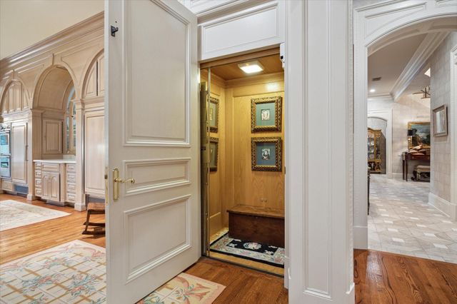 412 Timberwilde Lane, Hunters Creek Village, TX 77024