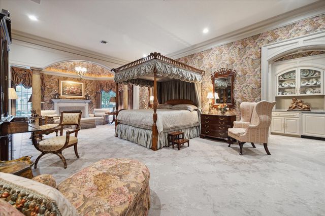 412 Timberwilde Lane, Hunters Creek Village, TX 77024