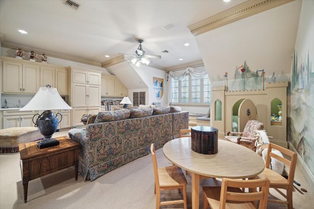 412 Timberwilde Lane, Hunters Creek Village, TX 77024