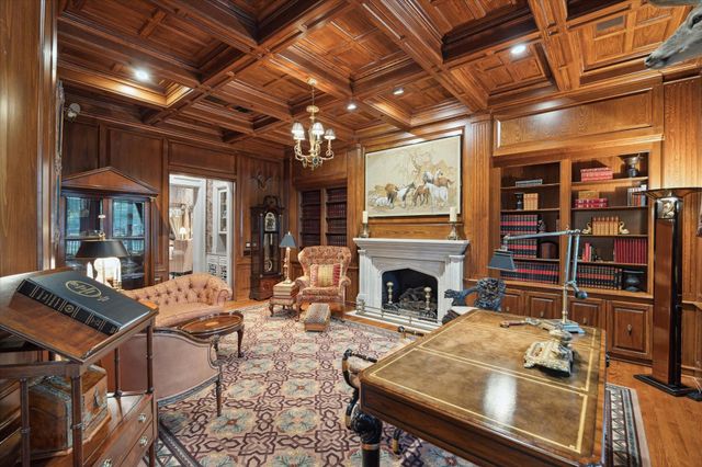 412 Timberwilde Lane, Hunters Creek Village, TX 77024