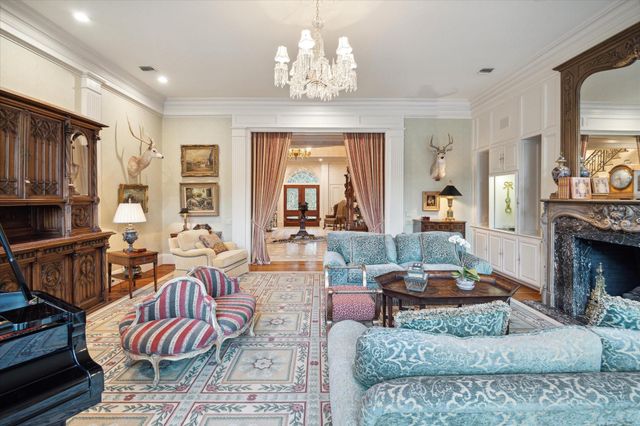 412 Timberwilde Lane, Hunters Creek Village, TX 77024