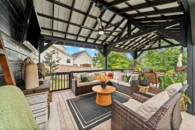 209 Vineyard Drive, Tunnel Hill, GA 30755
