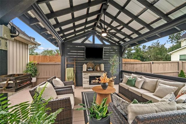 209 Vineyard Drive, Tunnel Hill, GA 30755