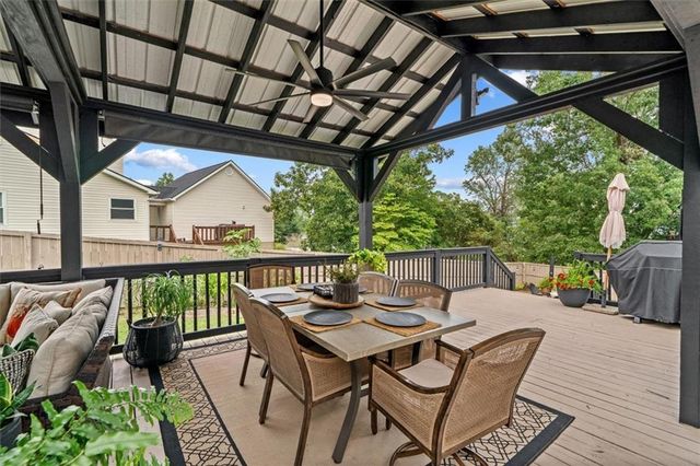 209 Vineyard Drive, Tunnel Hill, GA 30755