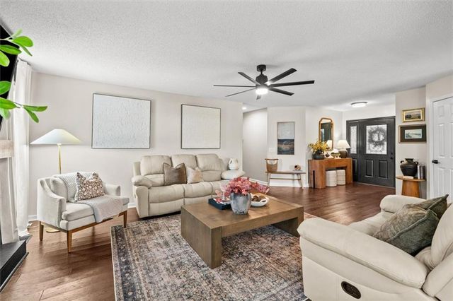 209 Vineyard Drive, Tunnel Hill, GA 30755