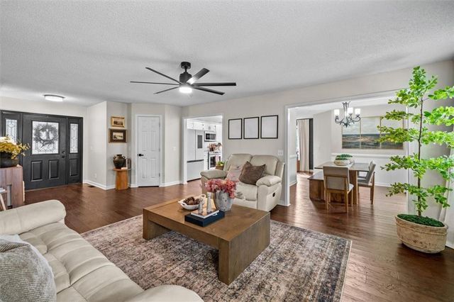 209 Vineyard Drive, Tunnel Hill, GA 30755