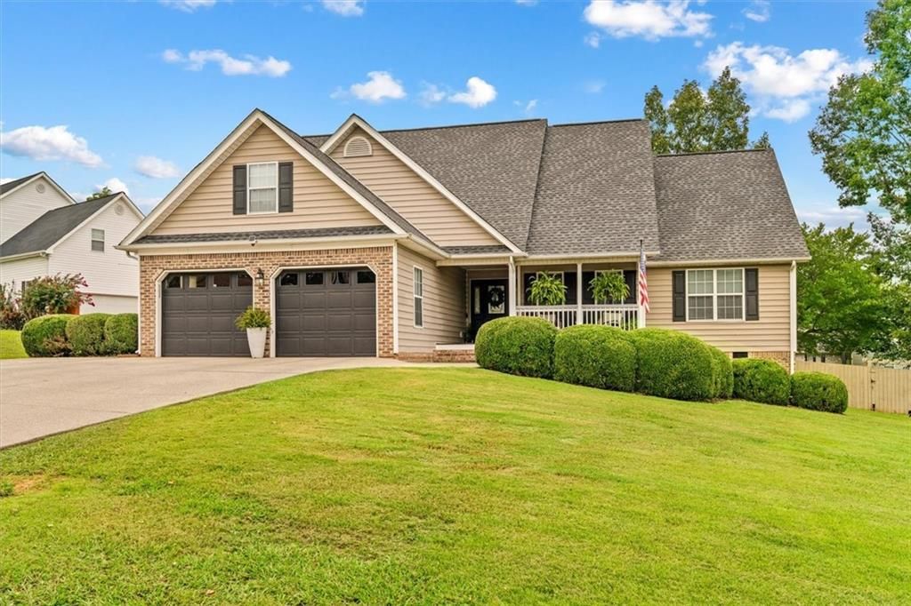 209 Vineyard Drive, Tunnel Hill, GA 30755