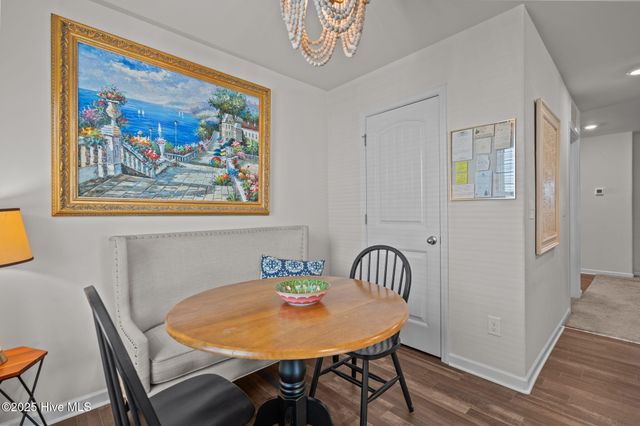 10 N Wandering Lane, Hampstead, NC 28443