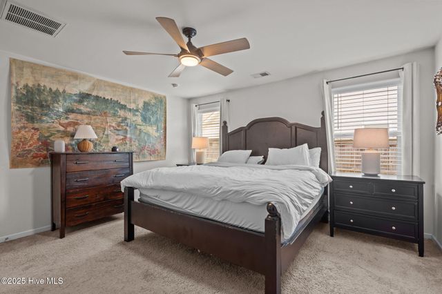 10 N Wandering Lane, Hampstead, NC 28443