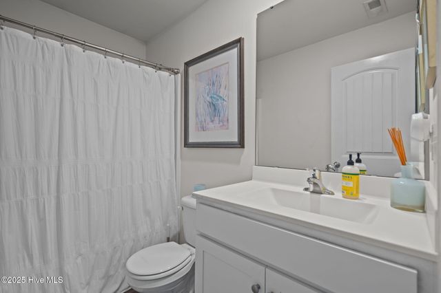 10 N Wandering Lane, Hampstead, NC 28443