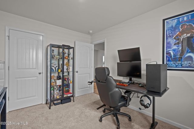 10 N Wandering Lane, Hampstead, NC 28443