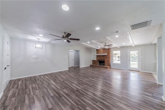 4320 Whitfield Avenue, Fort Worth, TX 76109