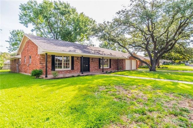 4320 Whitfield Avenue, Fort Worth, TX 76109