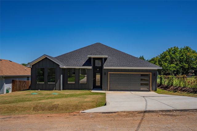 2213 Navasota Street, Granbury, TX 76048