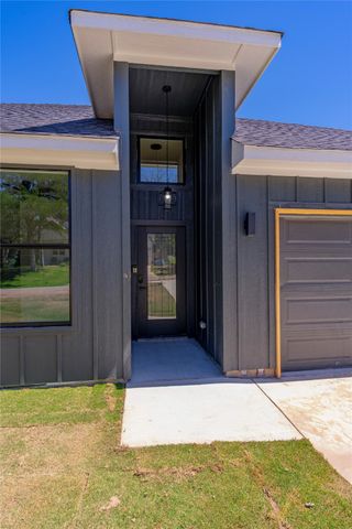 2213 Navasota Street, Granbury, TX 76048