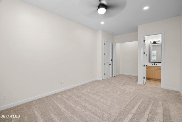 608 Bluegruff Street, Horizon City, TX 79928