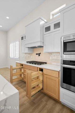 608 Bluegruff Street, Horizon City, TX 79928