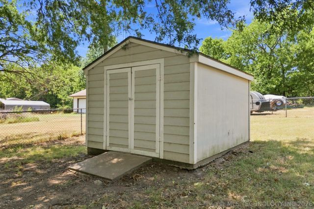 18136 S 4150 Road, Claremore, OK 74017