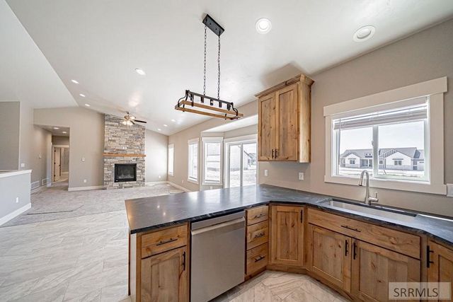 1618 Tide Pool Drive, Idaho Falls, ID 83404
