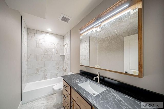1618 Tide Pool Drive, Idaho Falls, ID 83404