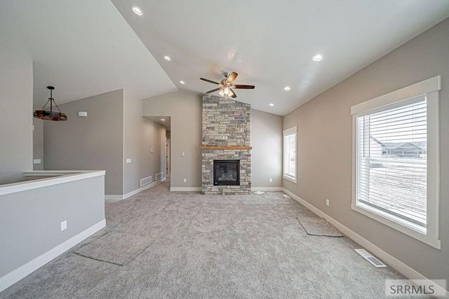 1618 Tide Pool Drive, Idaho Falls, ID 83404