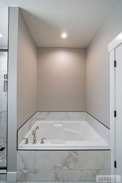 Image 24 of property listing at 1618 Tide Pool Drive, Idaho Falls, ID 83404