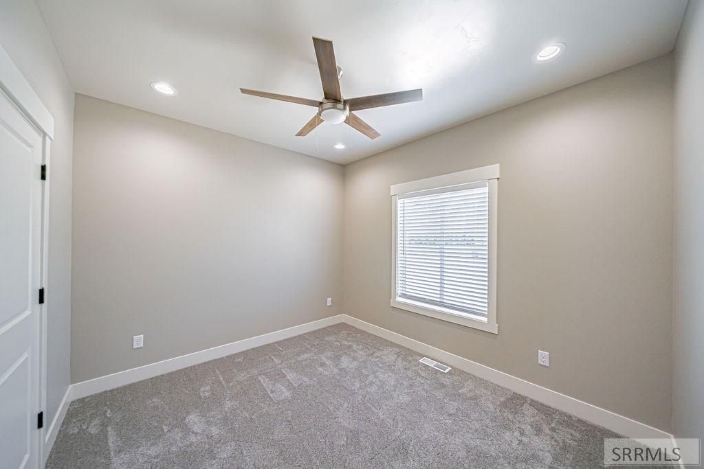 Image 26 of property listing at 1618 Tide Pool Drive, Idaho Falls, ID 83404