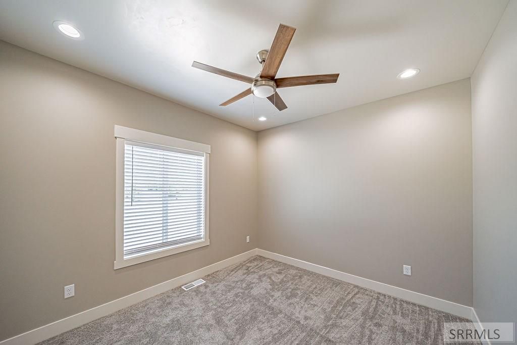 Image 29 of property listing at 1618 Tide Pool Drive, Idaho Falls, ID 83404