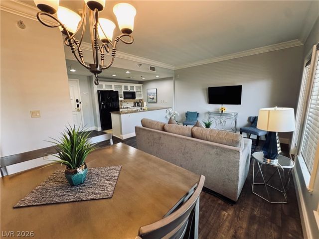 30 Strada Di Villaggio 619, Henderson, NV 89011