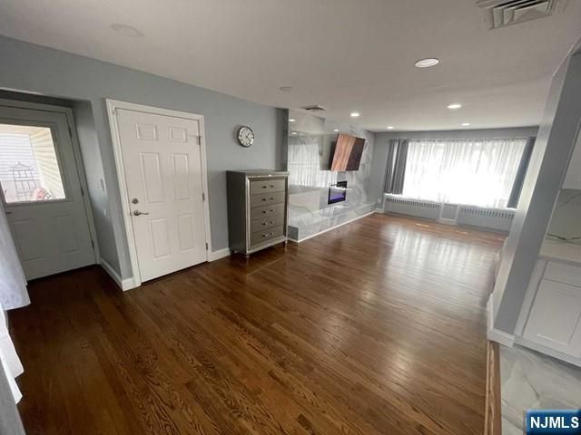 16-37 Parmelee Avenue, Fair Lawn, NJ 07410