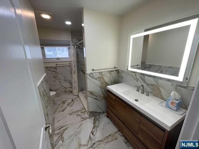 16-37 Parmelee Avenue, Fair Lawn, NJ 07410