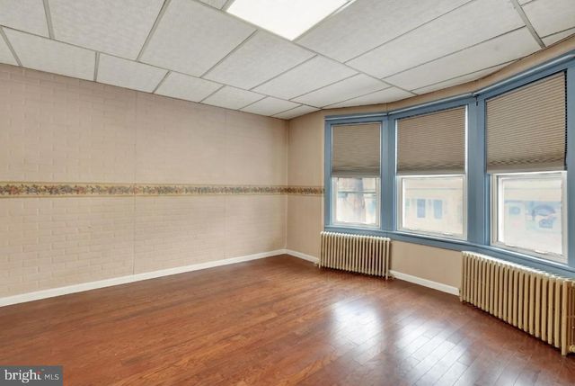 1652 W NORWEGIAN ST, Pottsville, PA 17901