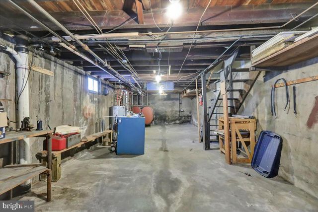 1652 W NORWEGIAN ST, Pottsville, PA 17901