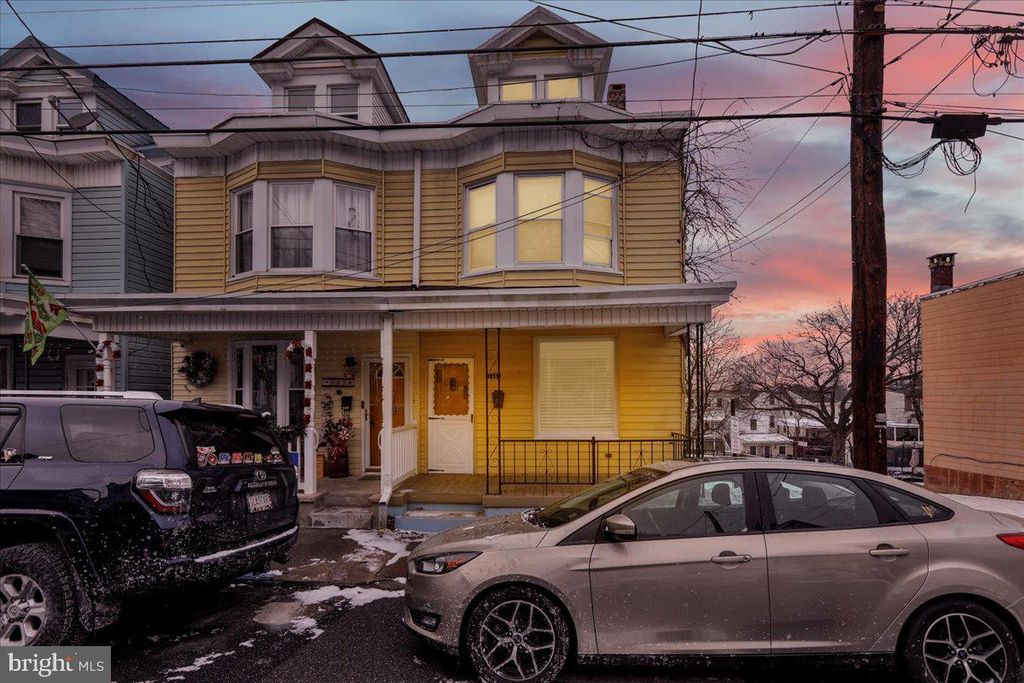 1652 W NORWEGIAN ST, Pottsville, PA 17901