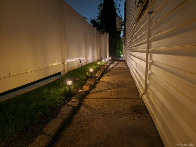 1822 Kent Street, Westbury, NY 11590