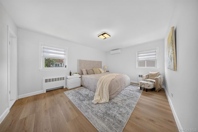 1822 Kent Street, Westbury, NY 11590